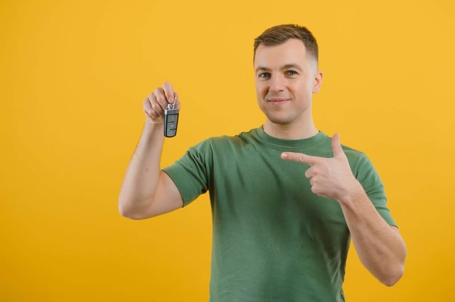 Kuinka paljon lainaa 18-vuotias voi saada?